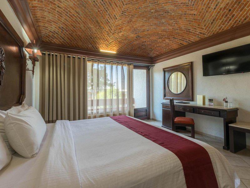 5A44663B8667E4804FE3C4E6982D48E0