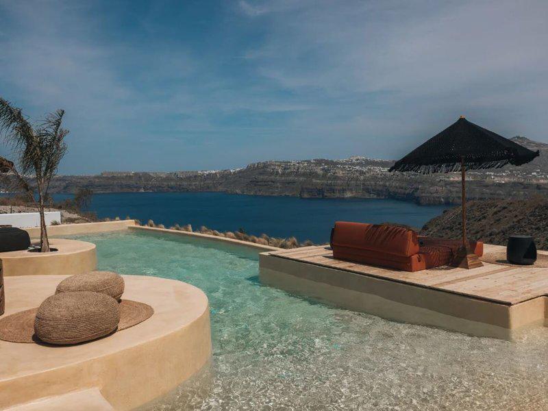 D4C942ECA881A5A0CBE8541243F02FA2