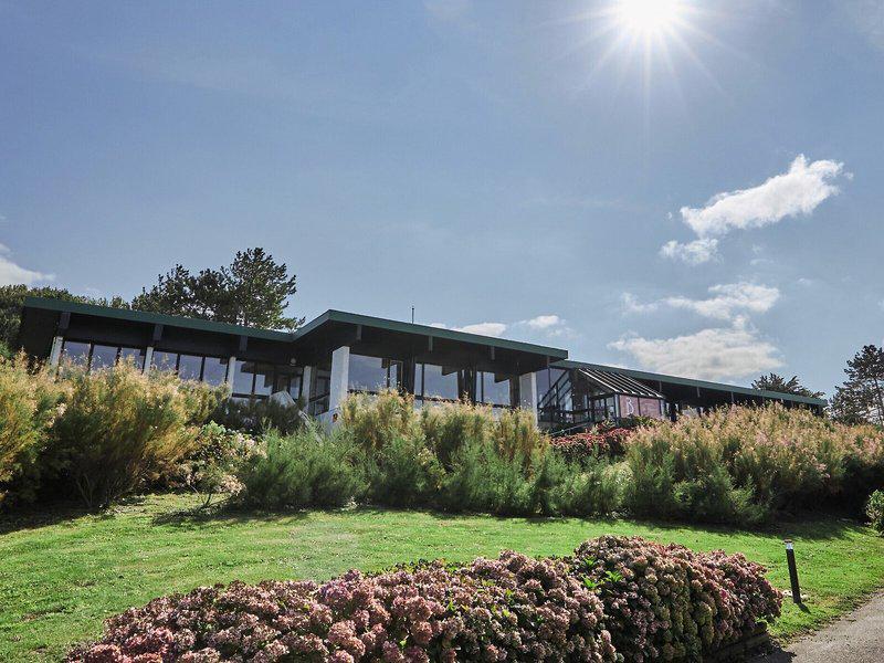 F5A2F6D0D44847502B86E6957830F67E