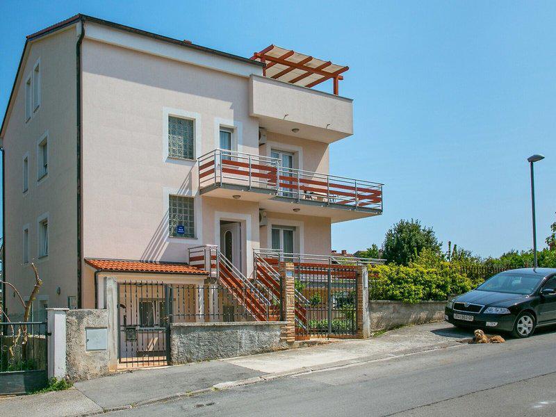 DB82C94FE527492B9704FDC479569C5D