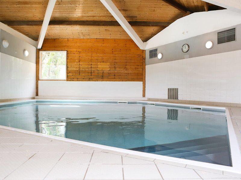 BB8DD399E821FA68F35C68F2C3652E87