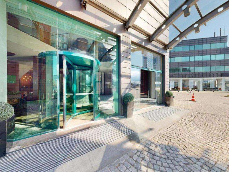 E55F5D60C1DF0B284220DF73A79C042F