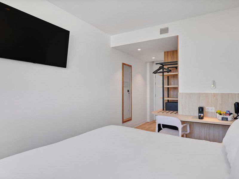 2736CCB98FE83E05A0A7A036BD482F76