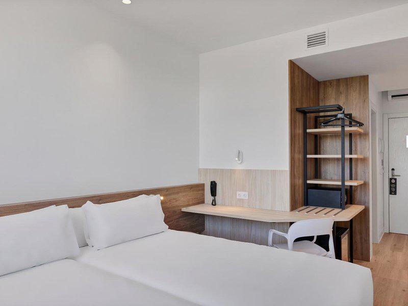 1A47FAF45F4B886AF0328657C67106F1