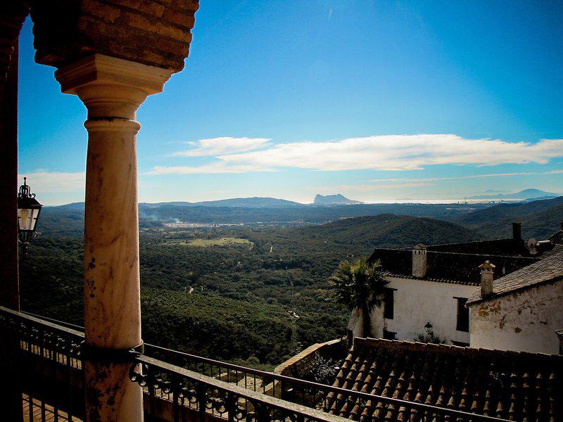 6375EF5B4C0D892E19D333BFF6A7049E