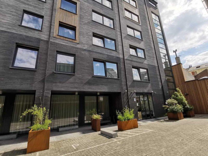 151AEF018F582B81025A09E5E0A9EAAD