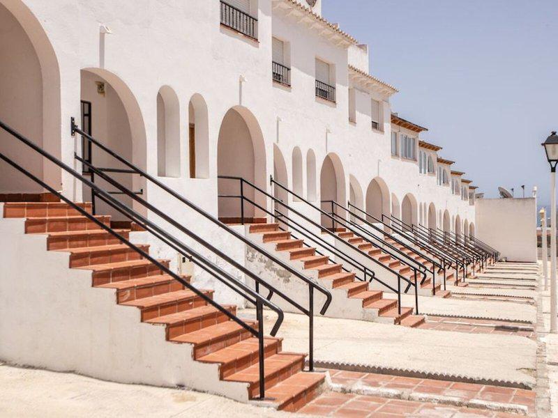 54E46E2A65F521F4DBF9D38AEE143328