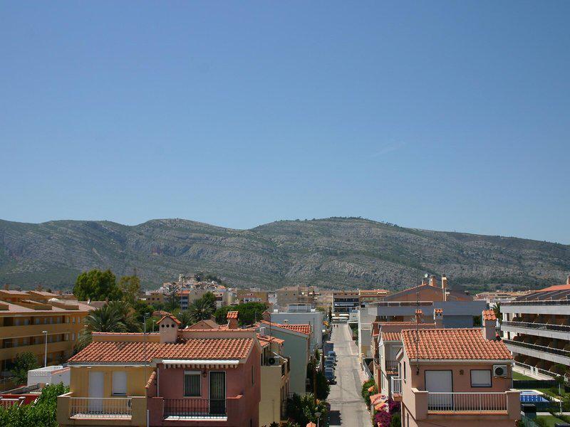 4050F33DB695A957EE43AA308A0B8927