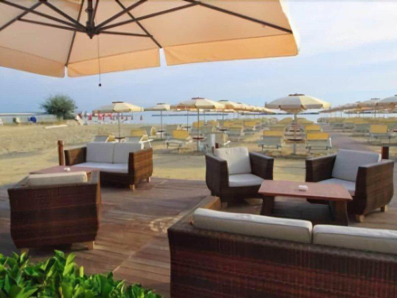 00B4D5C0558C1A247290B20F4E3882BC