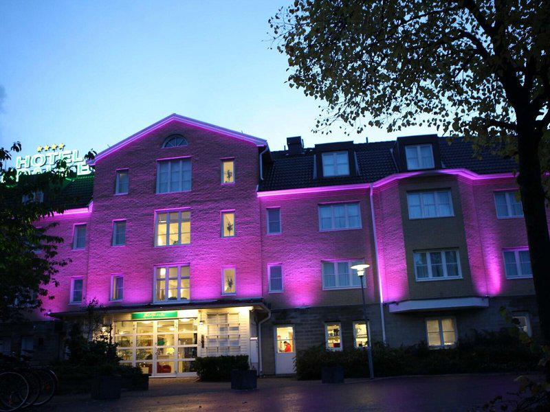 2C2D5FD0254EE39E1207A89BFA2B36A2