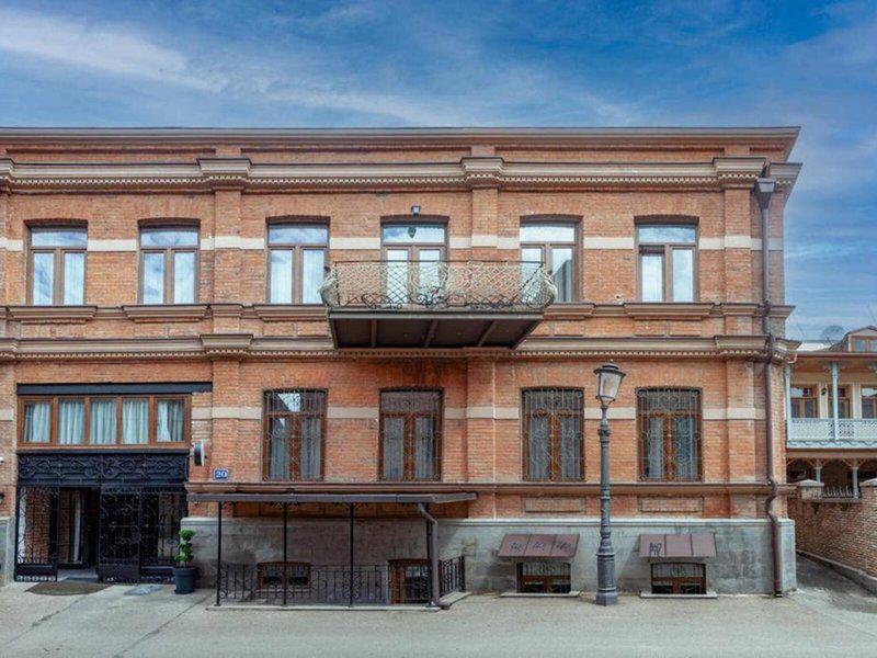 433EF213F6D3D01A9137E042E9D71F43