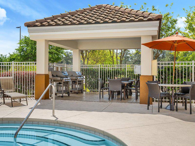 AC1FC811D613AEE8398538761FB1875B