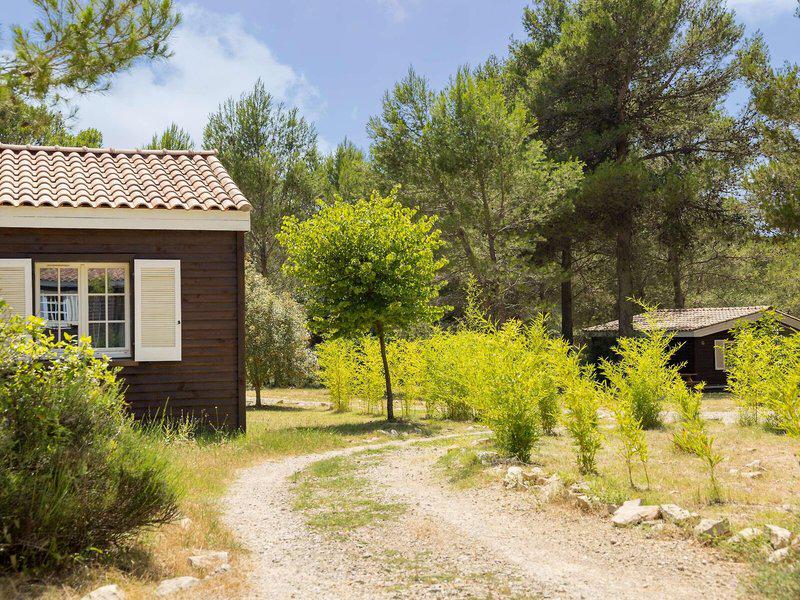 C2EE13EEAFCC9AB9E0FCC61ABBC7E9EE