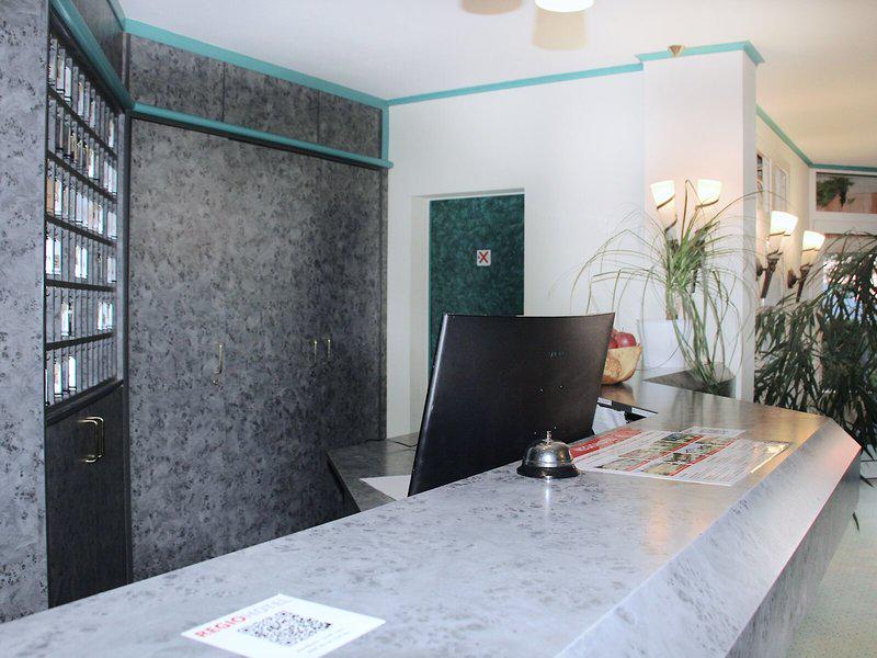 44422AB587456EF7E4DFF1586AEFE436