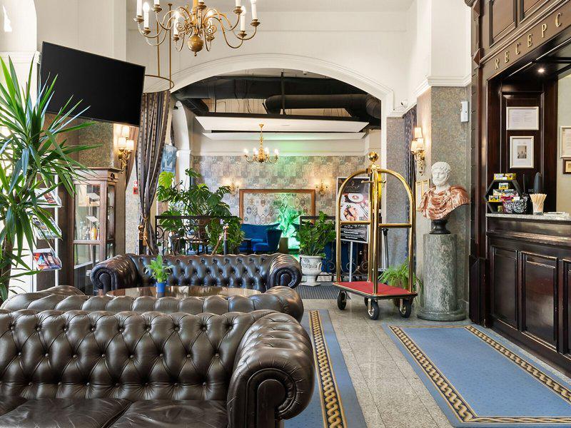 F6F4D9AB1F860FB8F5AB4C03C8C8BF12