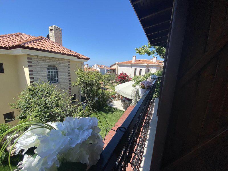 84225F816D6D5A09283D13E0E5880585