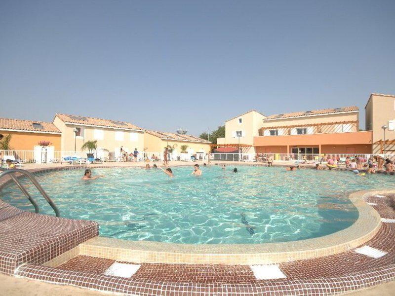 460F09DEF4C49CB04D582EBCA6E824E0