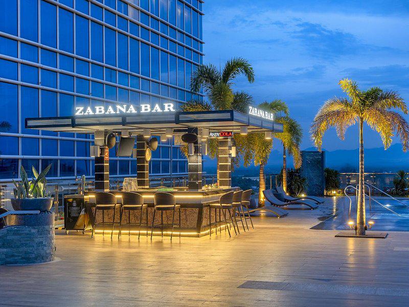 899BCA4BAC15B284F9504E3BC2E7119A