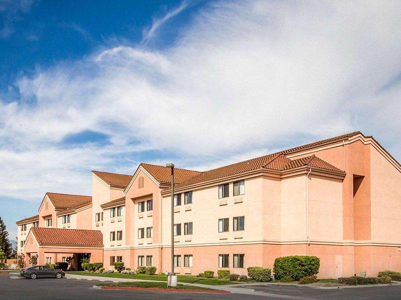 CFF0452C4A875C2000D07E3CA43C7C83