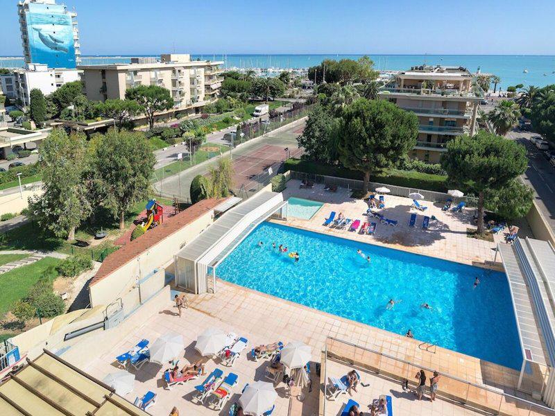 DAC41E9D03A4A98094BC31538B782F85