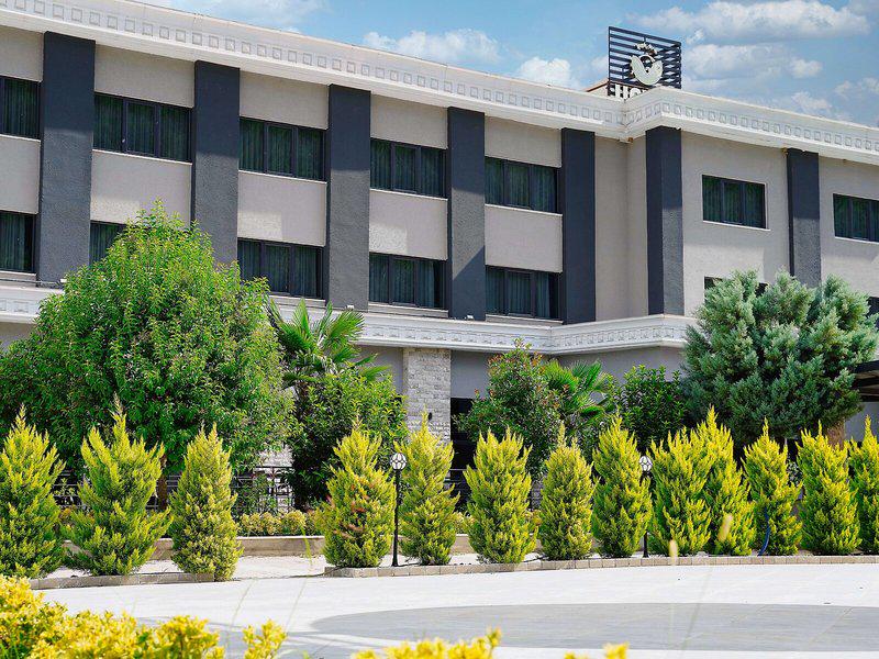 37F1FC41B3063E8012CBCBEE3F918D6F