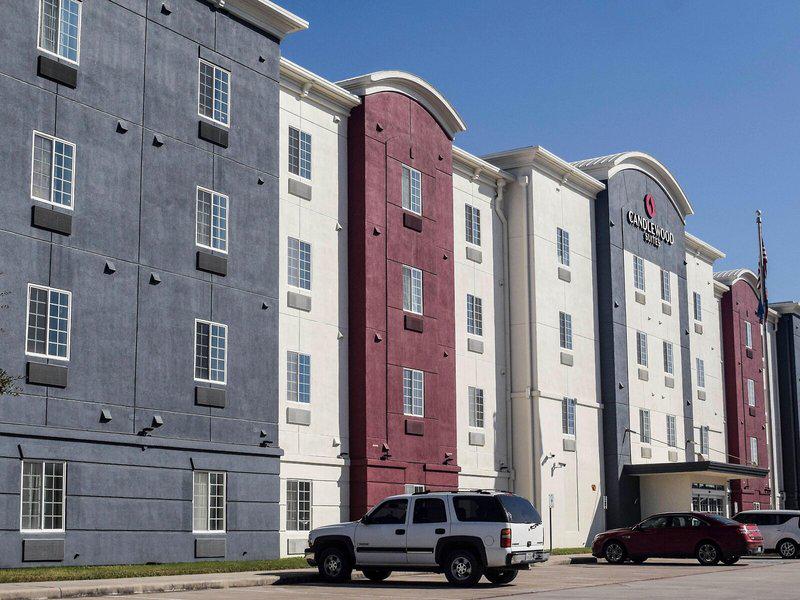 DB54F44DBDC9438CAF6512187D698935