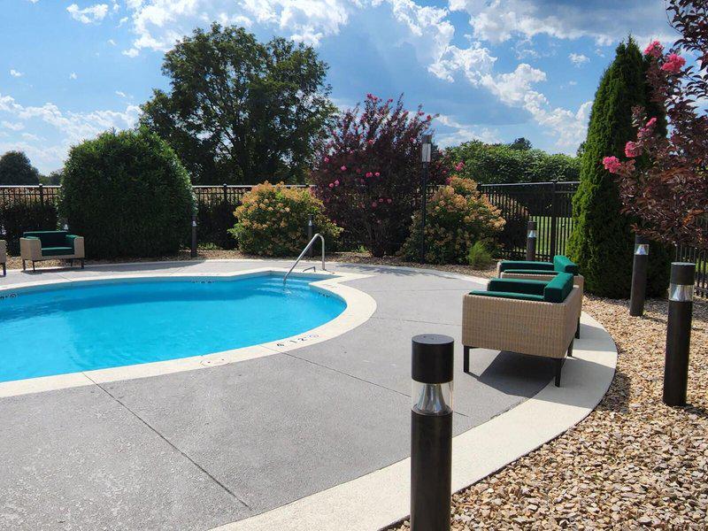 4B445E602DDED7CB9013ED7560D702C2