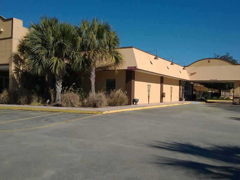 FC3C30CE754B908DDEC8CAEEE899C273