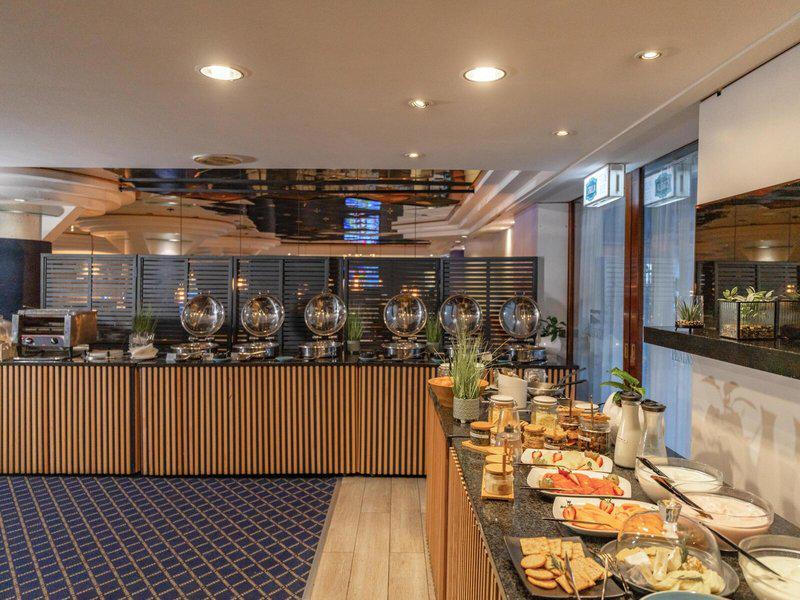 4AE32F3481FE56862DAEED6AE3463C6E