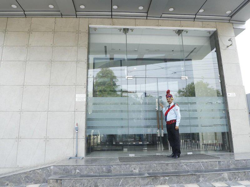 AC231D181A60648DB3DA46A4F8B2F418