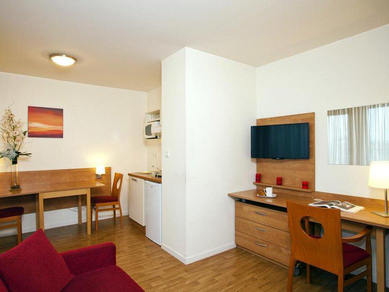 201674C5AE1176C08D68536FAAF6FF00