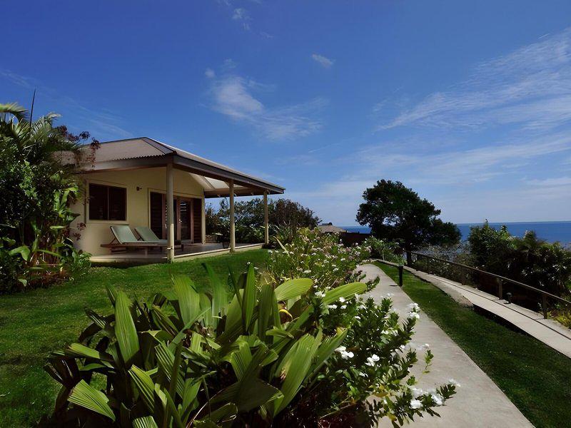 92F25FB06D48F7E8023075D69CE7E17E