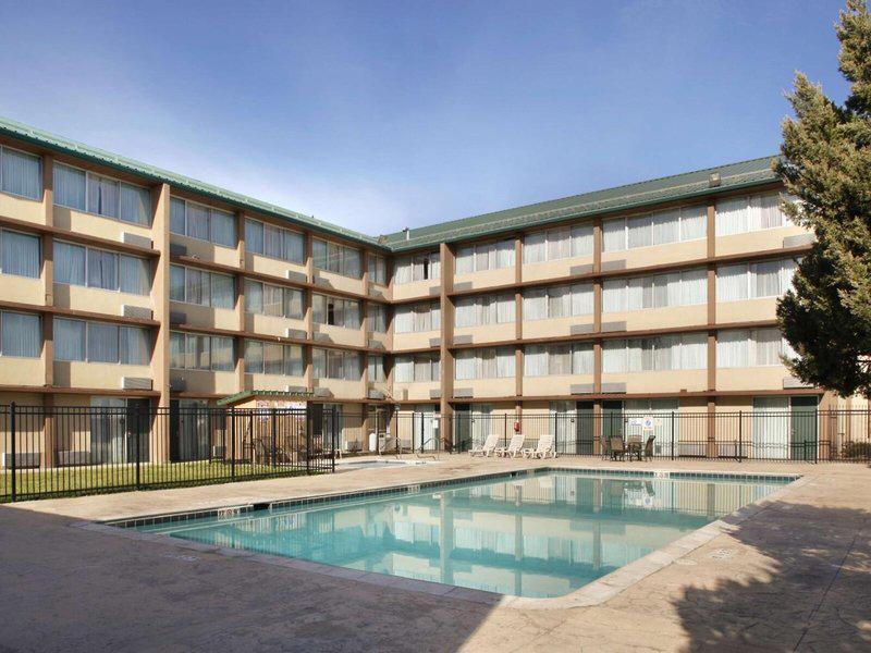 5CA7A43A803FD4DC84063B154220DC65