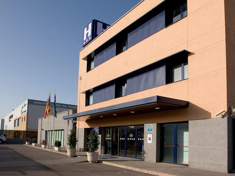 4AECA165D50D8E1EE1C9A57246B2F5B7