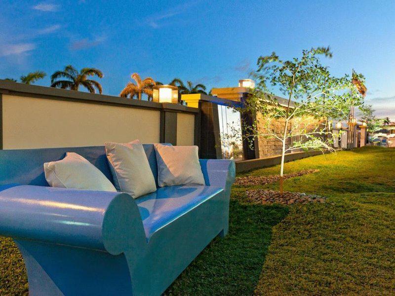 6BB06E9B76FF2859A7BD6F5EF8F8530E