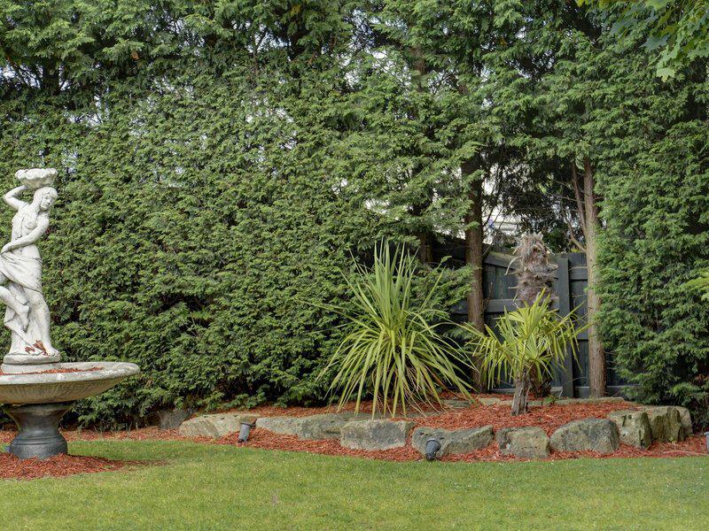 42F143E814B99B6D12CCE14D9E64AC8D