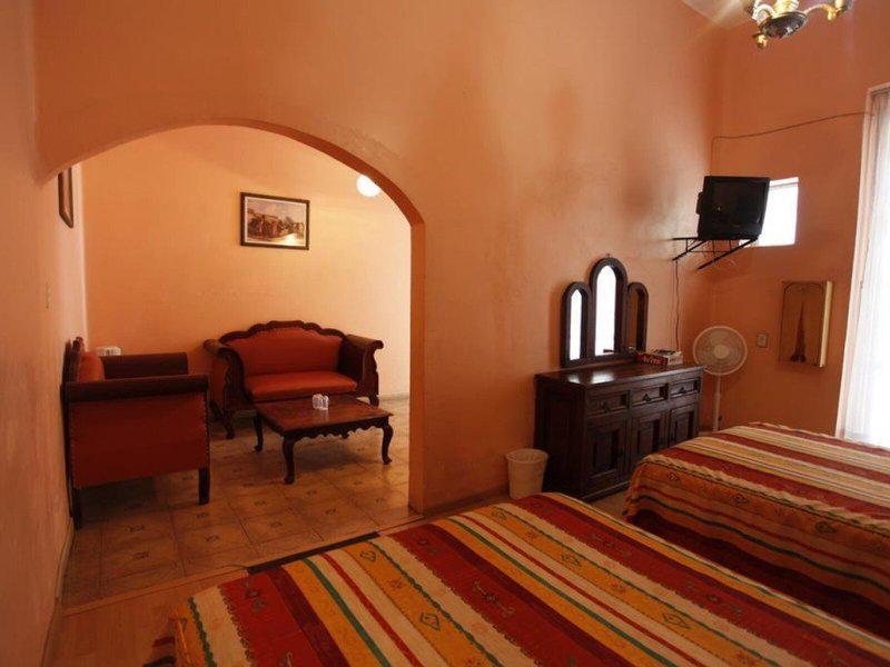 1EA246F1BA46B500BEA2DCB163E52BC9