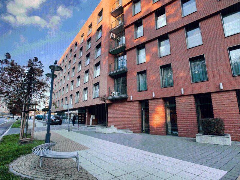 19330F2E2CF549EDB003D3C41F64773F