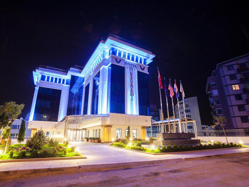 6F79CD3656E8FB5EF6C33DA71BADCCCE