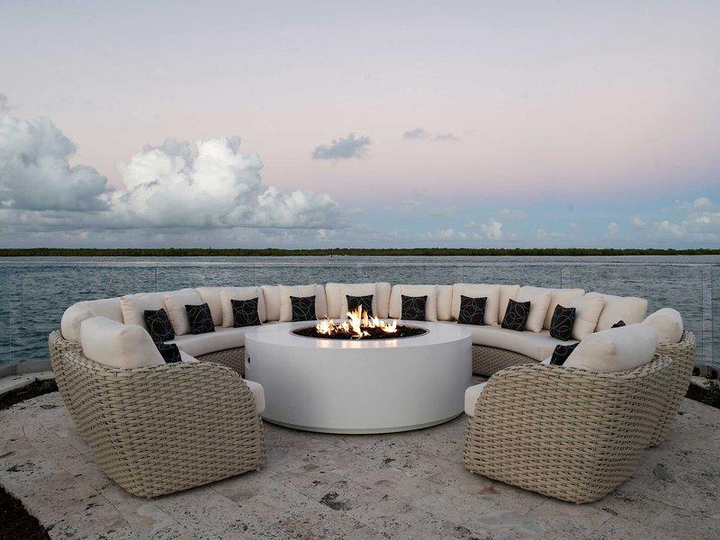 AC5F07A142D4B8B952EC78E30A878514