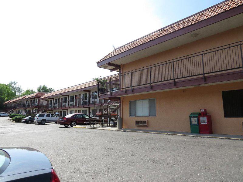 FC1CCC75A0979B01B5EE2317A810A4A2