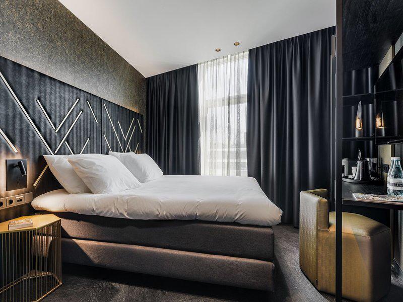 AA0CFFE986C0204D7DFDA327E83E3C76