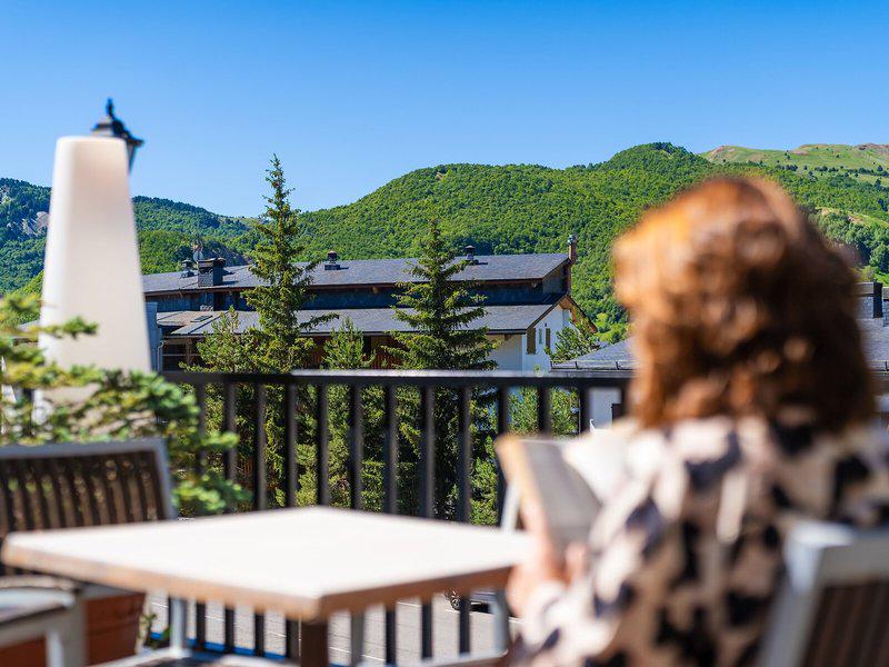 E254927F0D81C28EAF18B6372B4C728D