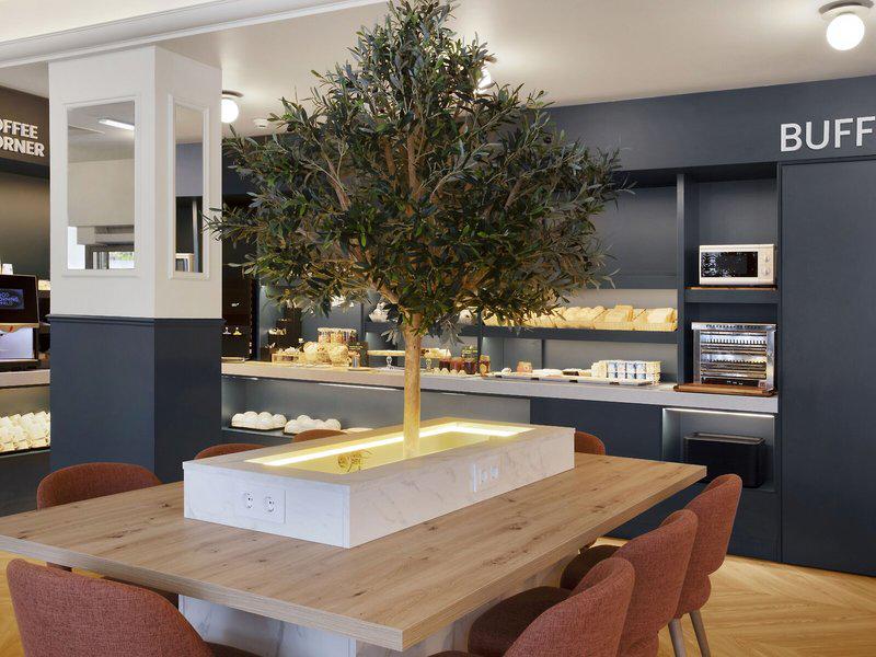 07DA0902AE8C5BDE75DE5E89C809131A