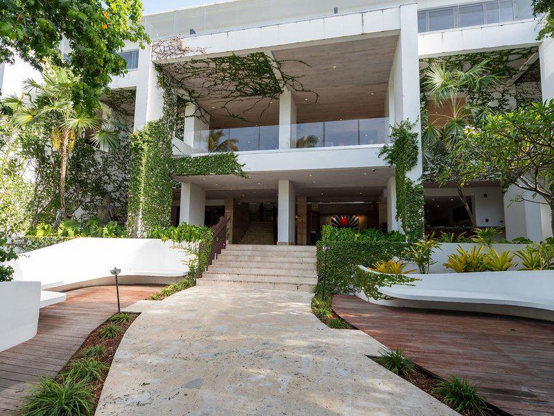 Hodges Bay Resort and Spa by Elegant Hotels