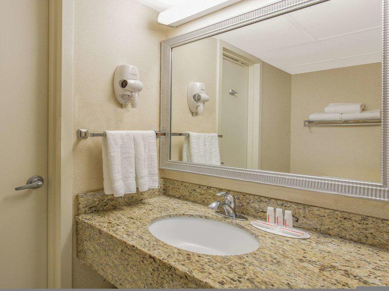 F1515393A11926244F862D288625904B