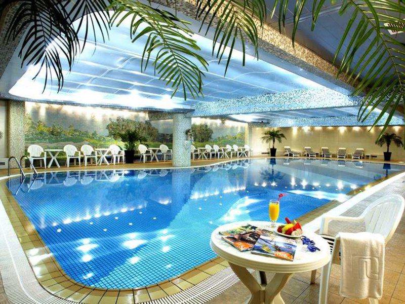 DE80F906148F644573354185A2D32C7F