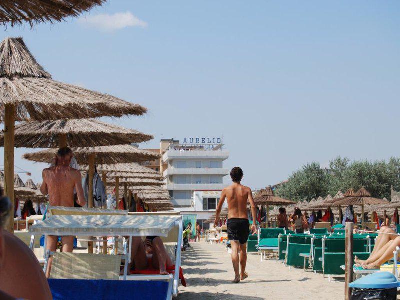 13B92F0FAA5CFDB40EADF5C7C7C10300