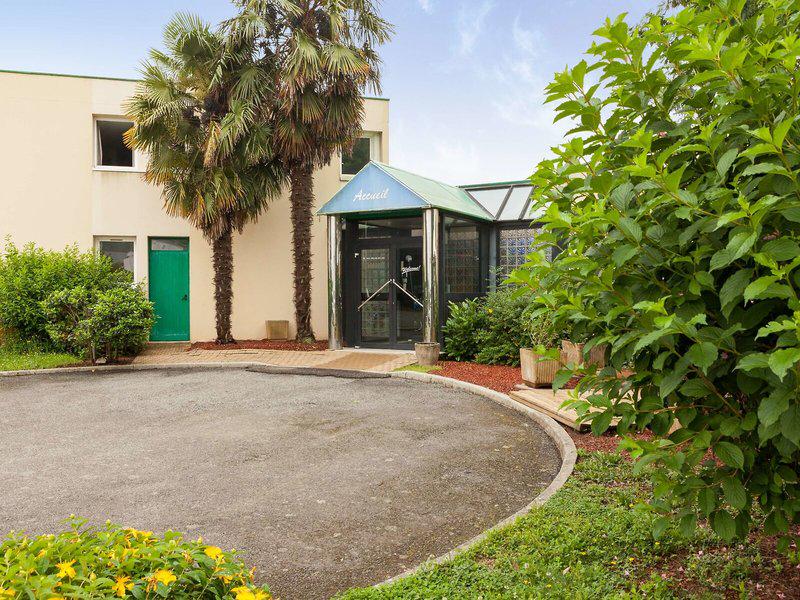 447F265F7ADB3F9B0E3B7AA89D35593E