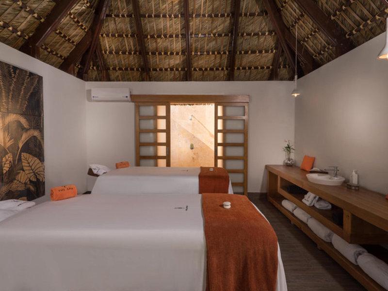 7D5BD74C693C04B1C1E942B8FAD30EC0